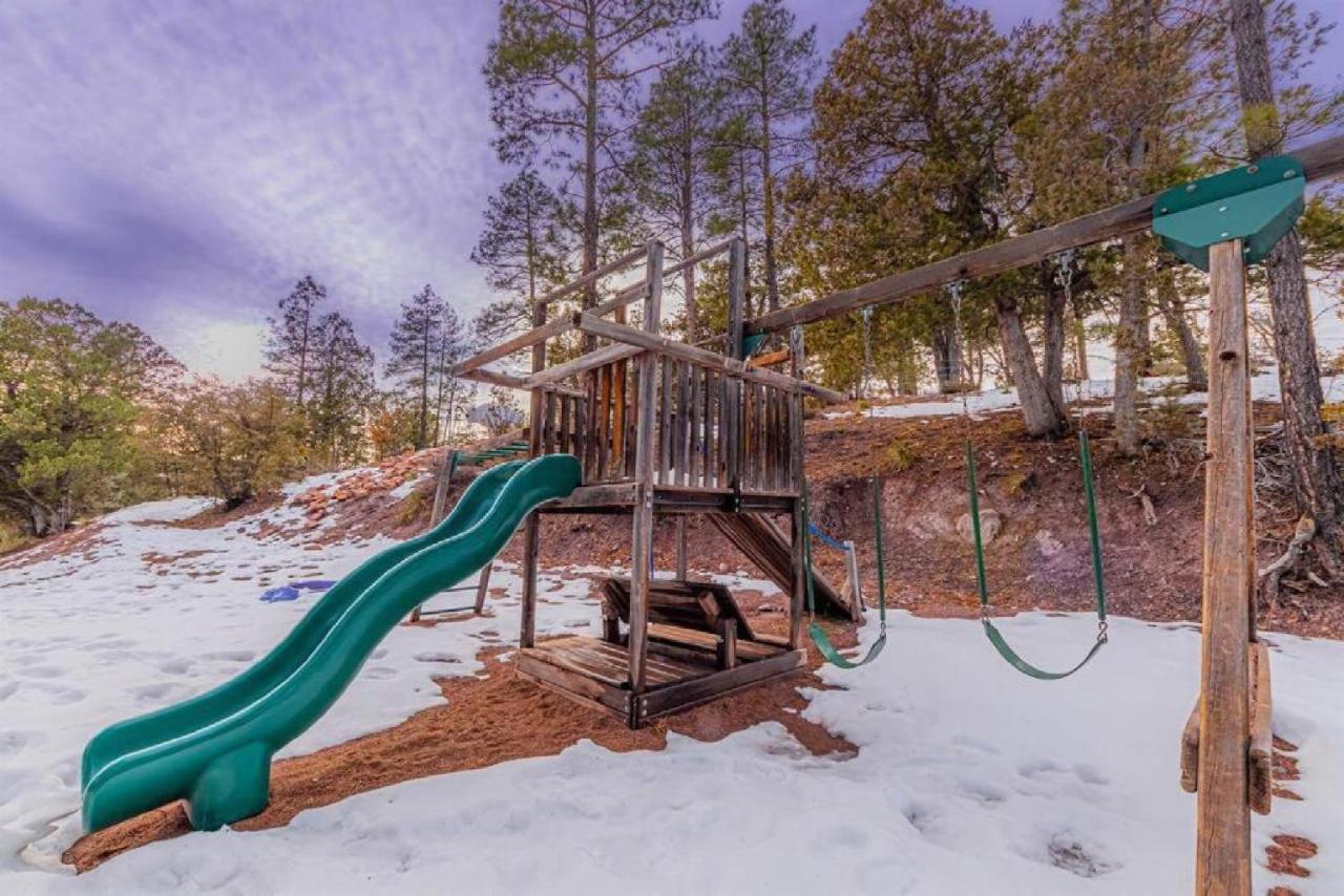 Cabin #3 Rainbow Trout - Pet Friendly- Sleeps 6 - Playground & Game Room Payson Extérieur photo