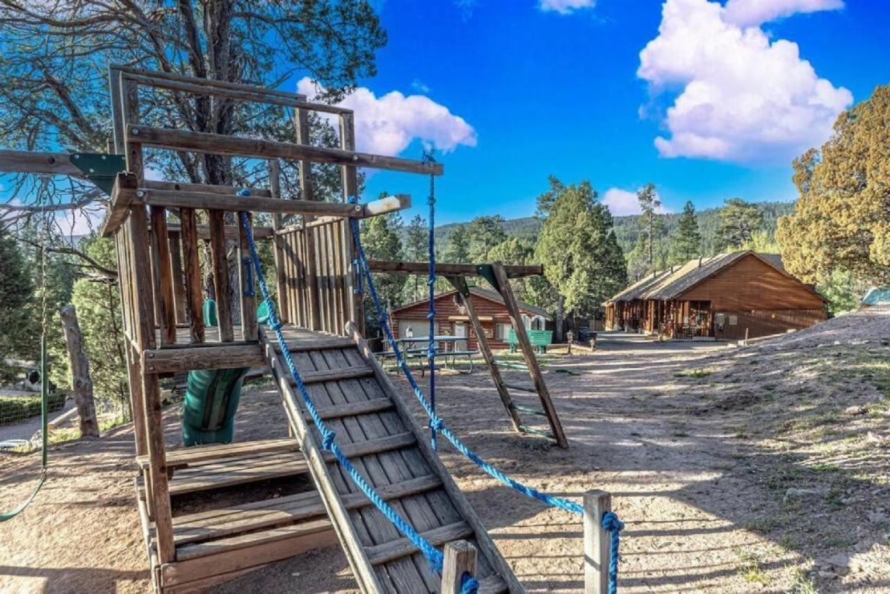 Cabin #3 Rainbow Trout - Pet Friendly- Sleeps 6 - Playground & Game Room Payson Extérieur photo
